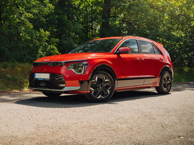 Mezi ojetými elektromobily dominují hatchbacky, SUV ale rychle přibývají